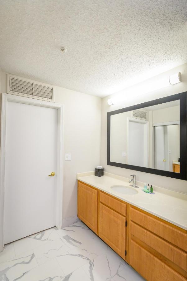 Philadelphia Suites At Airport - An Extended Stay Hotel Exterior foto